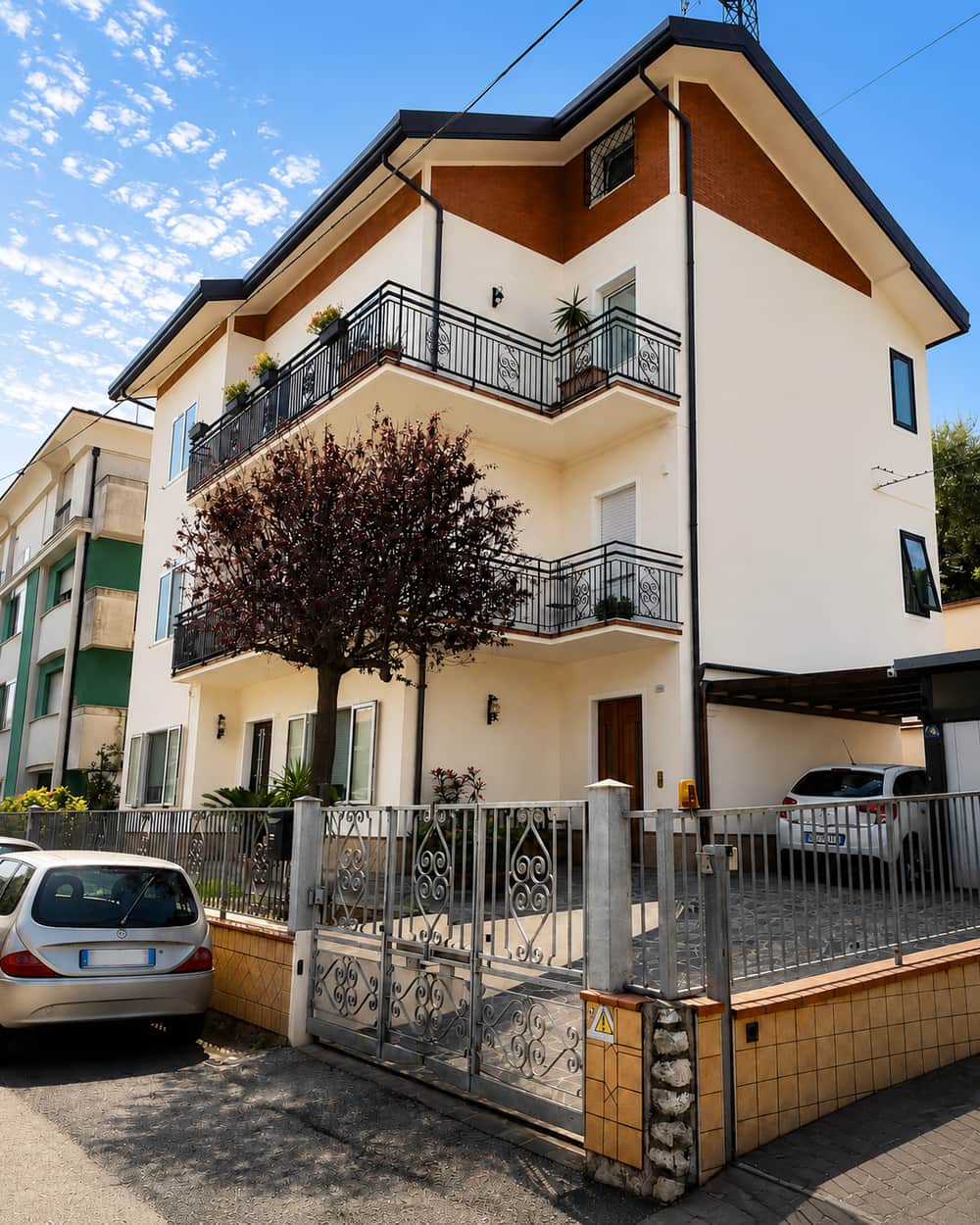 Rifacimento facciata condominio mediante nanotecnologia — cantiere Royal Strutture, Formigine (MO)